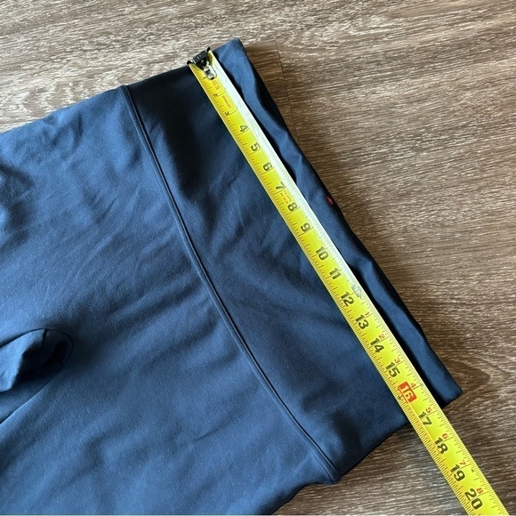 SPANX Navy blue women’s thick compression leggings. Size XL - Picture 14 of 16